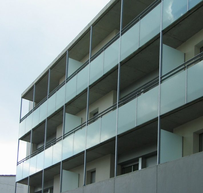 Edifici de 9 habitatges a Salt (Girona)